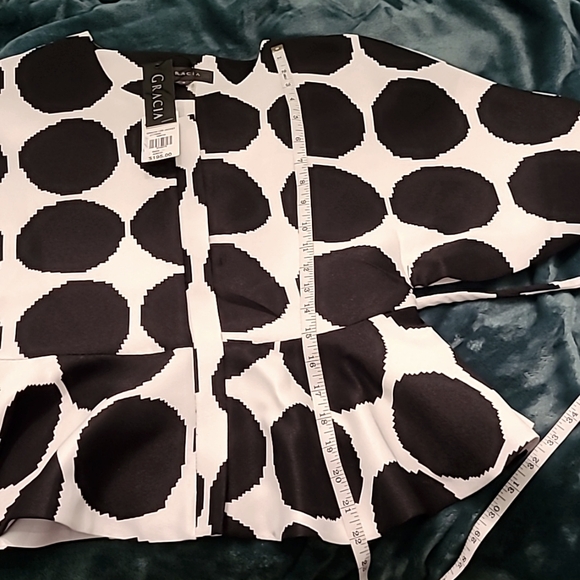 Gracia polka dot peplum jacket - Picture 9 of 9